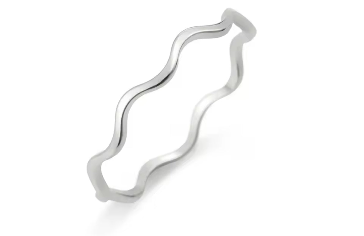Thin Wavy Ring