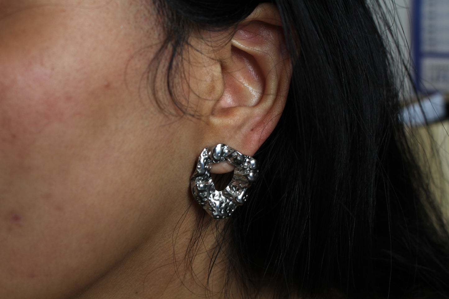 Oval Hammered Texture Earring