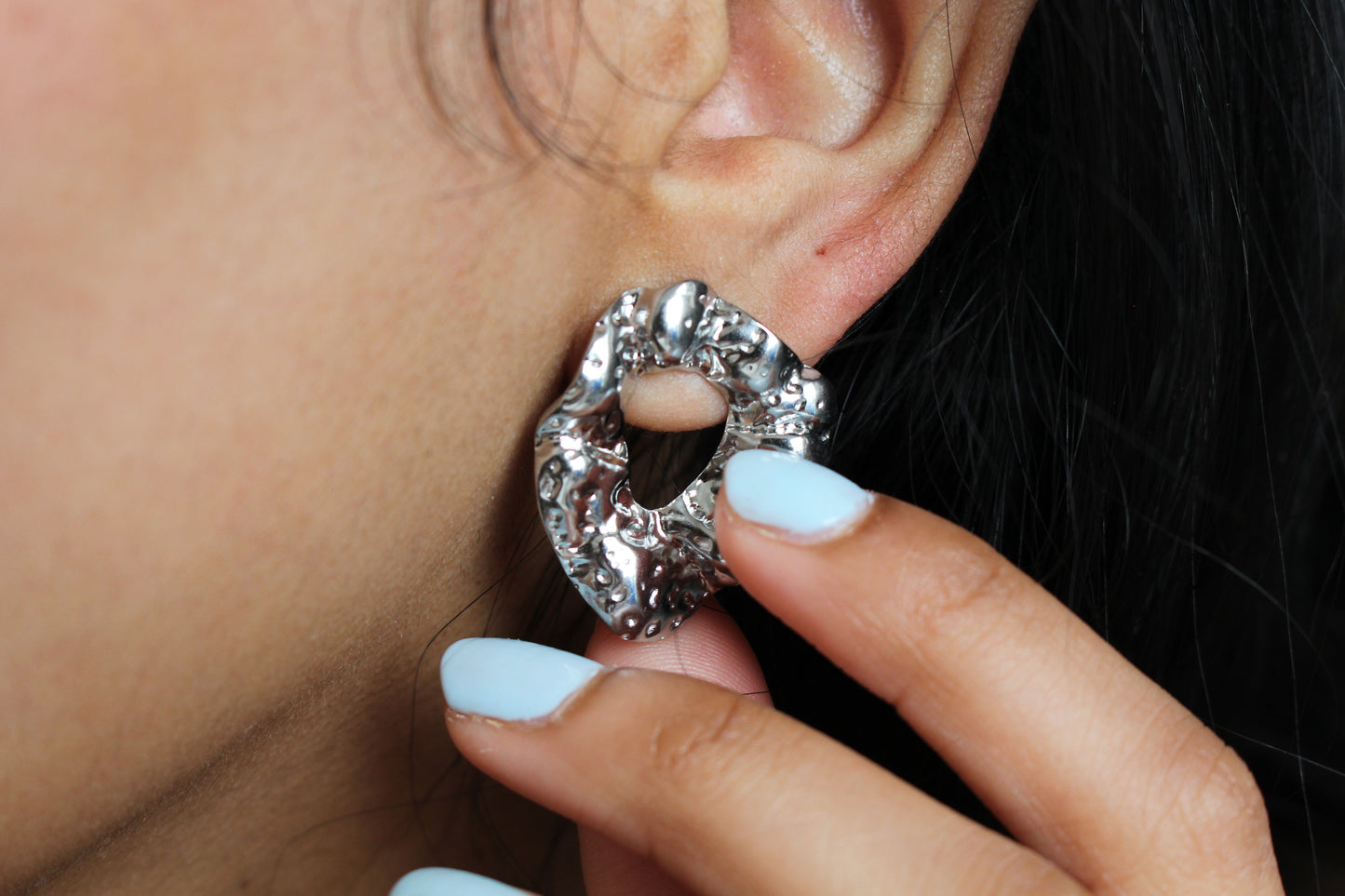 Oval Hammered Texture Earring