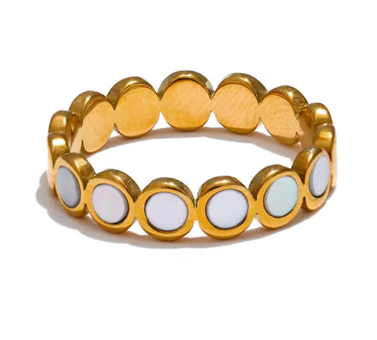 Shell Circle Ring