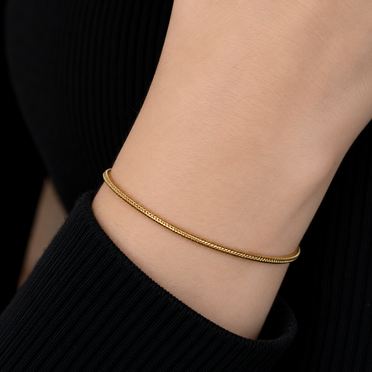 Round Snake Chain Bracelet