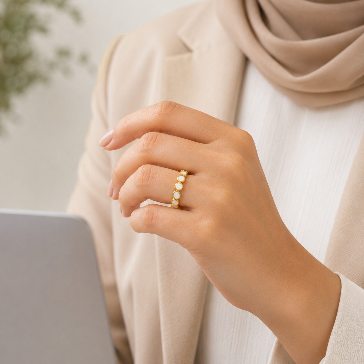Shell Circle Ring