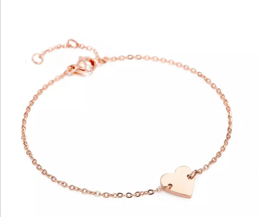 Dainty Heart Bracelet